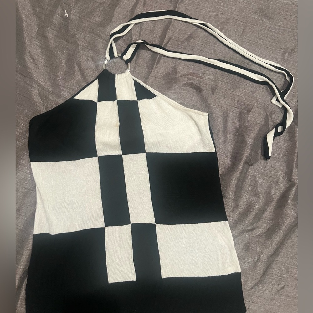 New York & Company Black and White Halter Top /women / Size M - Picture 2 of 13